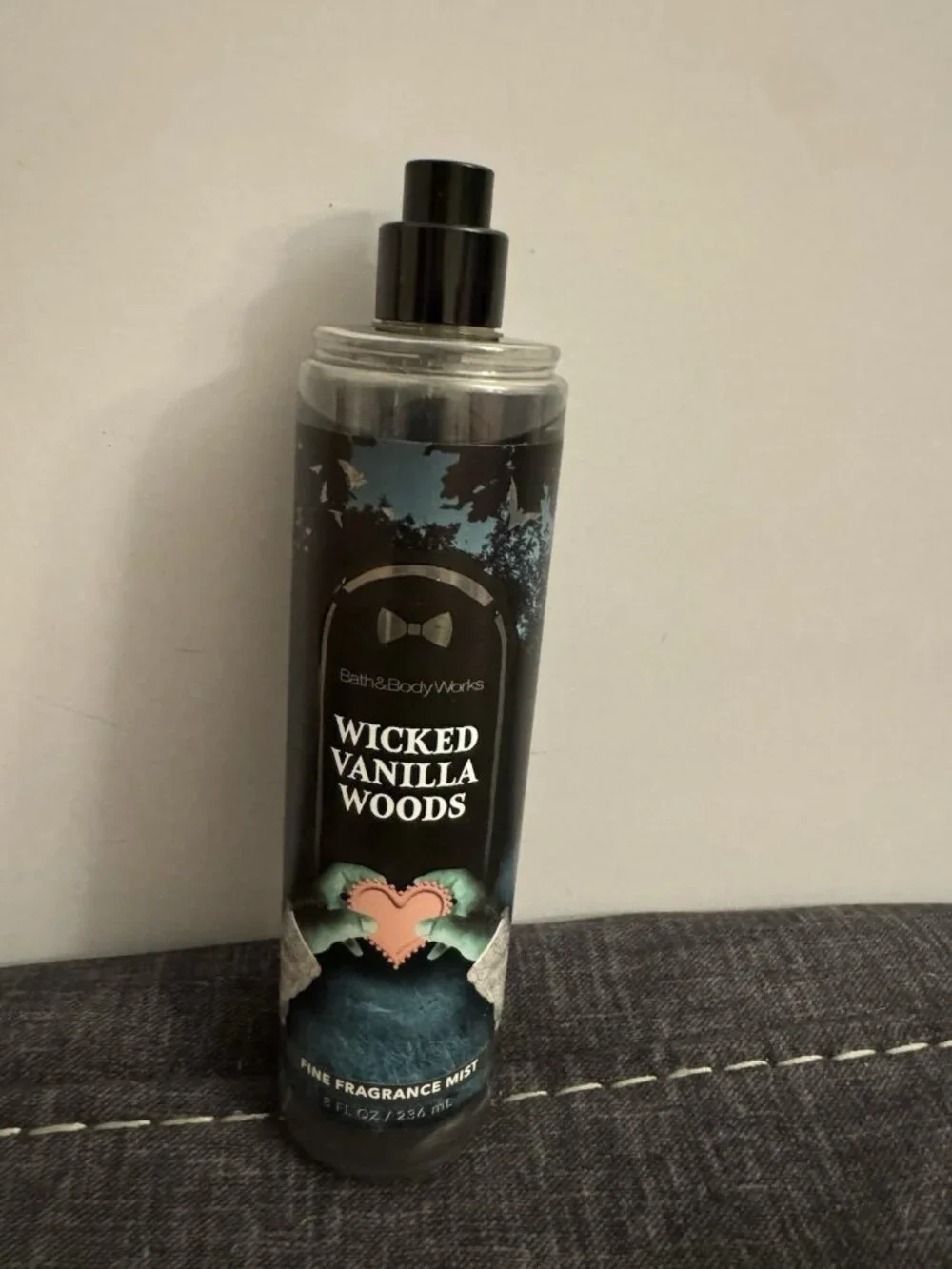 Bath & Body Works Wicked Vanilla Woods  Body Mist 8 fl oz C12